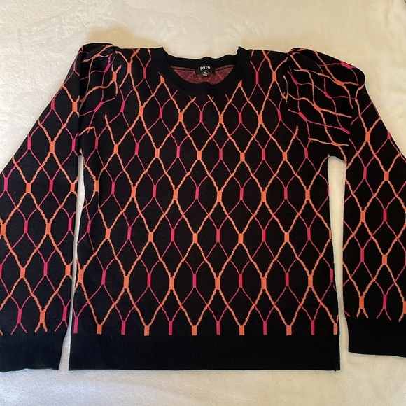 Fate black sweater with pink and orange graphic design - Picture 8 of 9